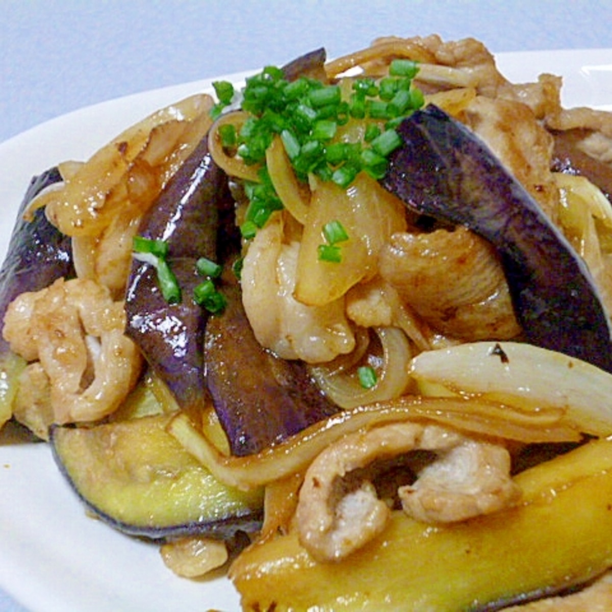 おつまみ ナスと豚肉と玉ねぎのガリバター醤油炒め レシピ 作り方 By みずたまsweet 楽天レシピ